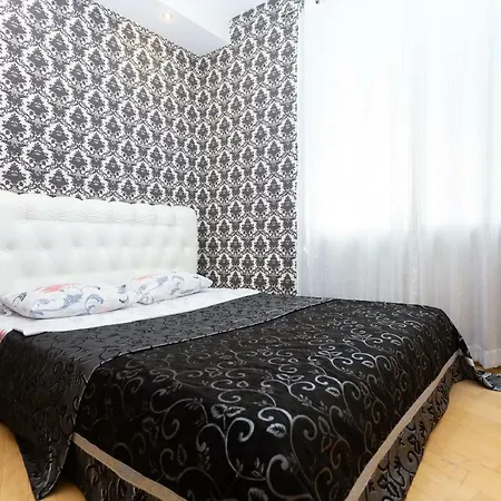 Апартаменты Internatsionalnaya 13 Apt *